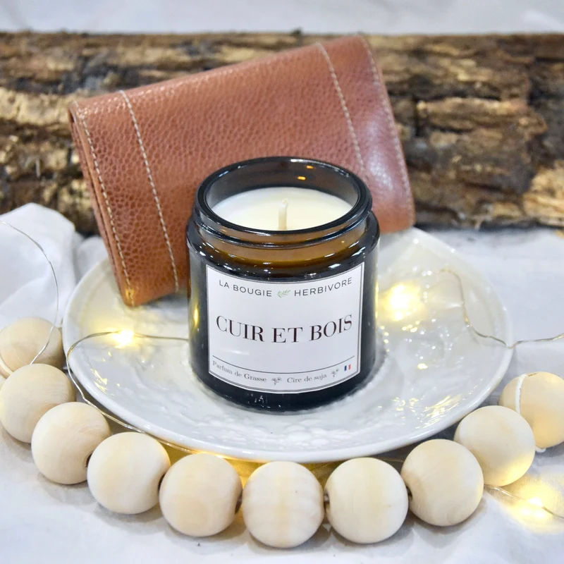 Bougie parfumée CUIR & BOIS