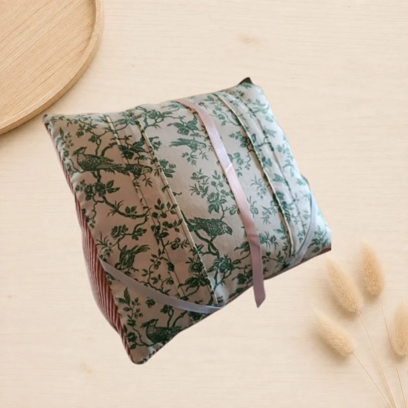 coussin de lecture coeur