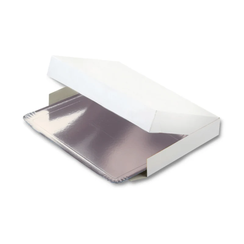 Boîte blanche en carton 19x28cm + plateau argent (100pc)